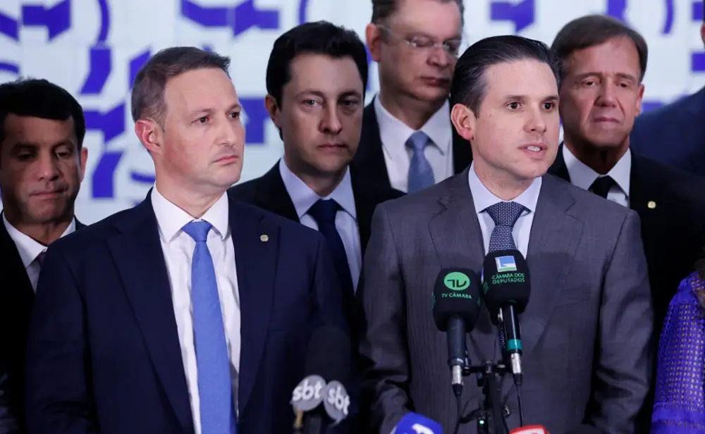 PL e PT travam votação: Projeto Antifacção é adiado após pressão na Câmara dos Deputados